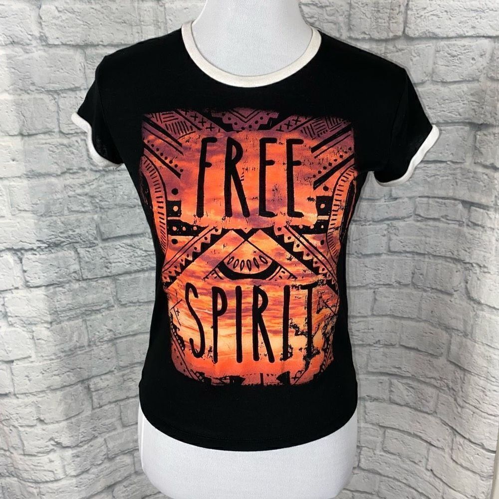 Mighty fine women S Crewneck graphic print free spirit top